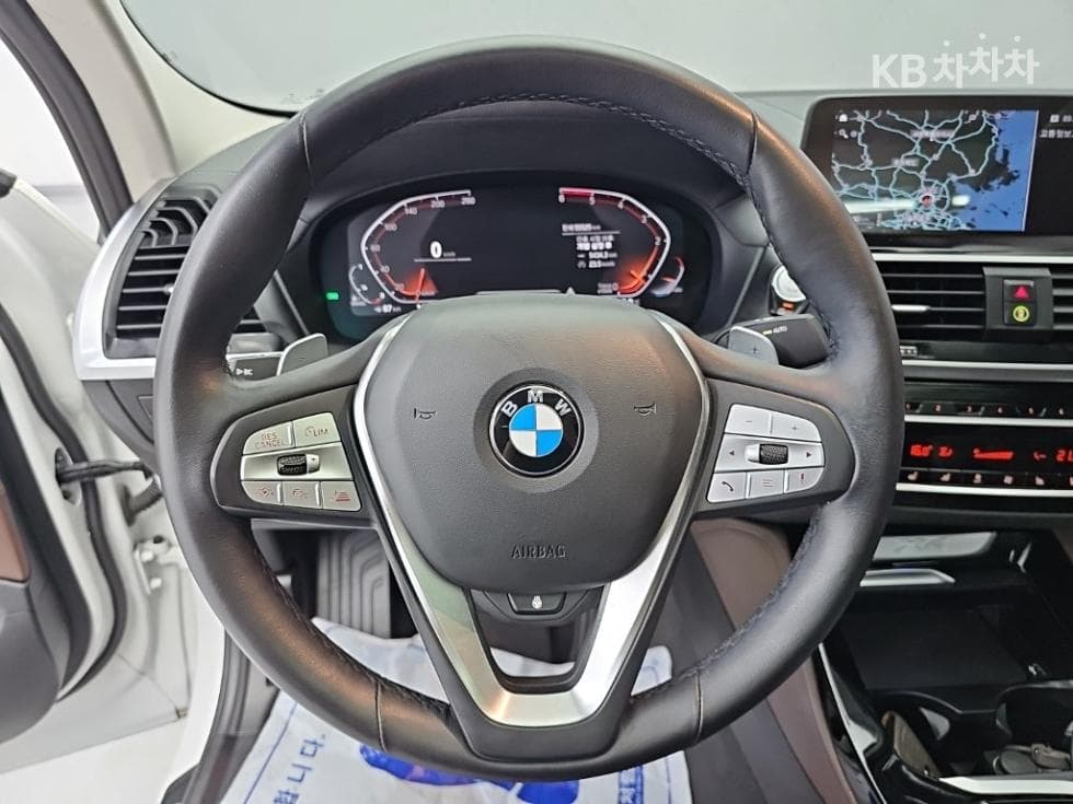BMW New X4 (G02)xDrive 20d xLine - 9