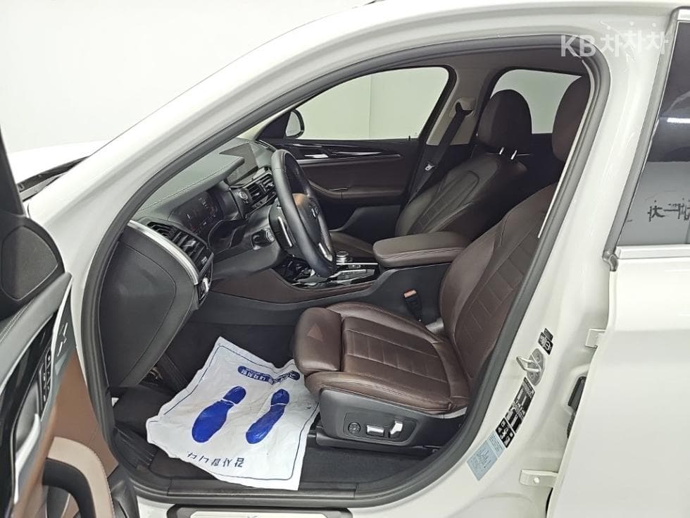 BMW New X4 (G02)xDrive 20d xLine - 11