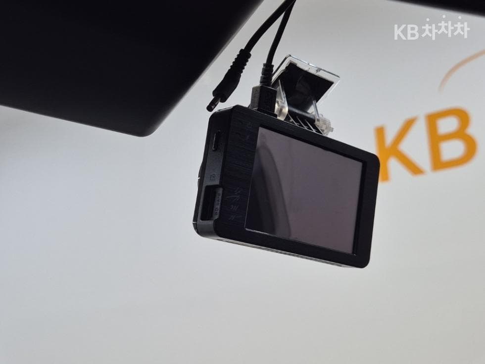 Хюндай Ди Всеново Kona Хибрид(SX2)1.6 HEV Premium - 16