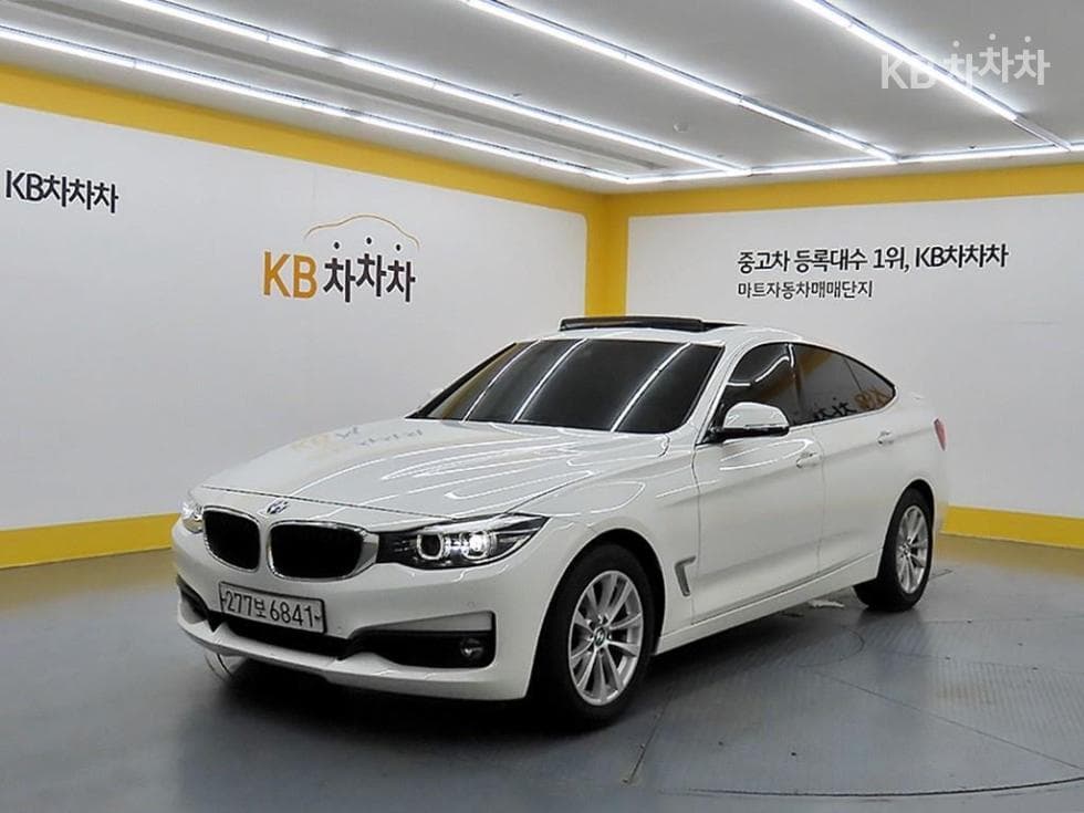 BMW Gran Turismo3 Series GT 320d F34 xDrive - 2