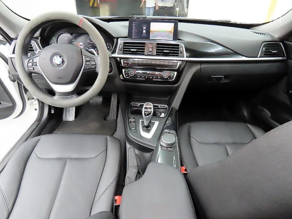 BMW Gran Turismo3 Series GT 320d F34 xDrive - 7