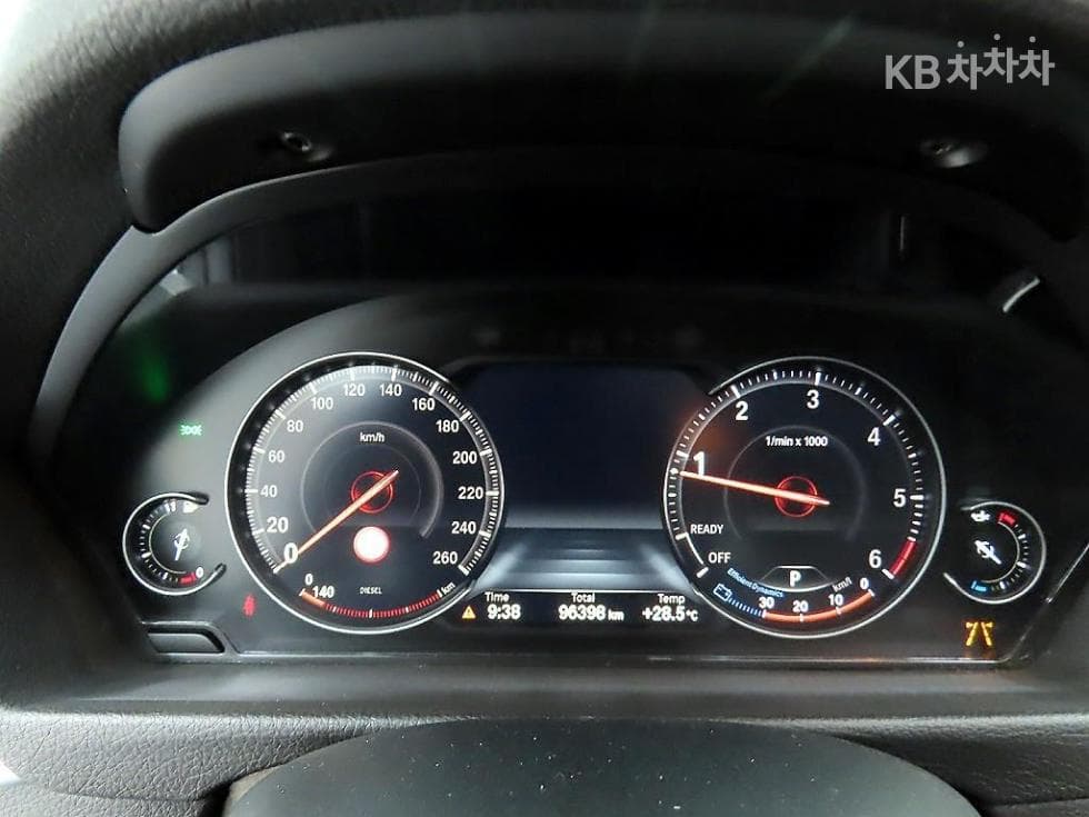 BMW Gran Turismo3 Series GT 320d F34 xDrive - 8