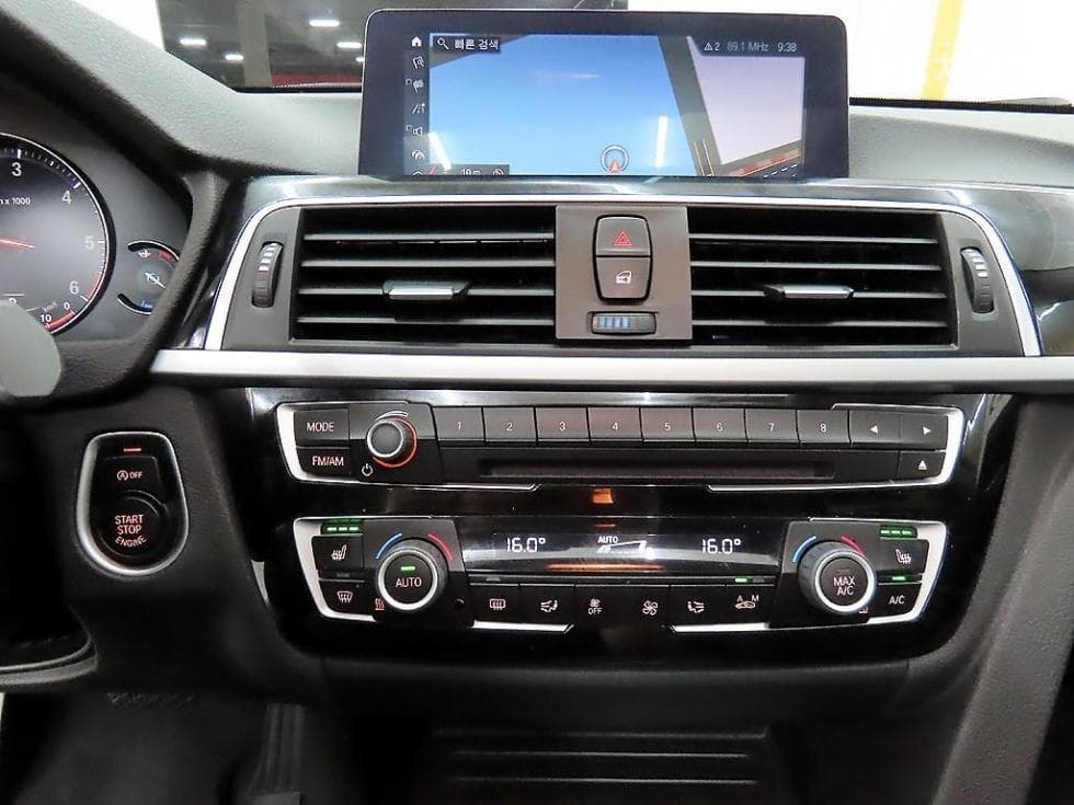 BMW Gran Turismo3 Series GT 320d F34 xDrive - 14