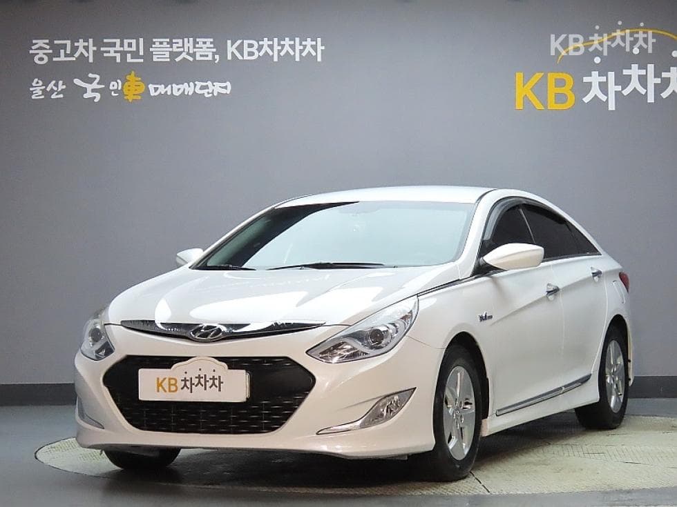 Hyundai Sonata Hybrid 2.0 Smart - Image 1
