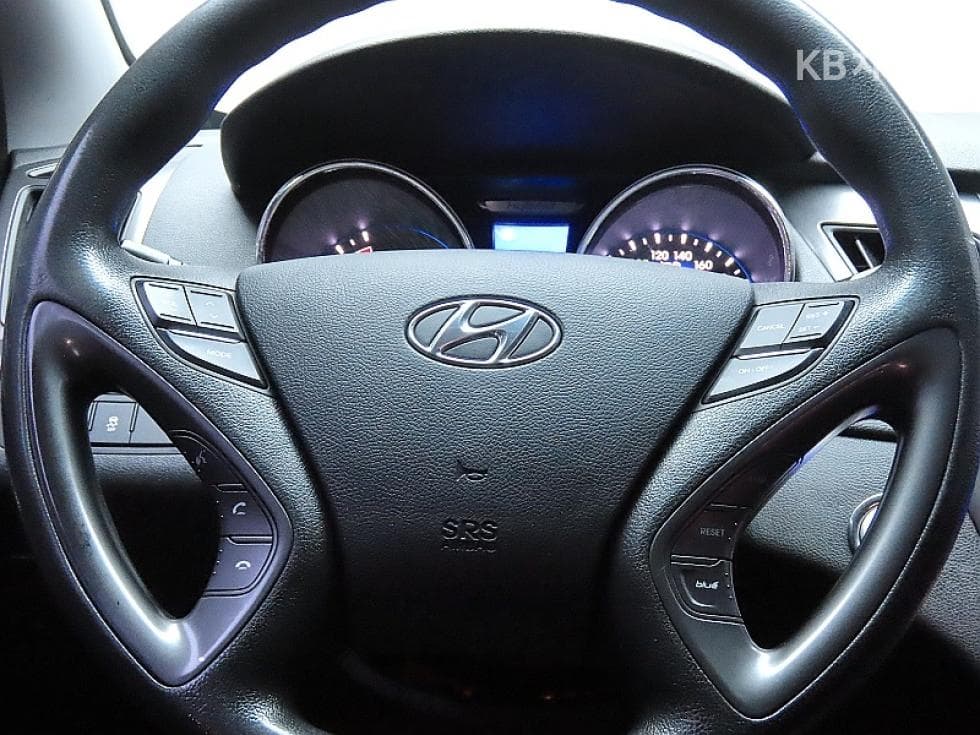 Hyundai Sonata Hybrid2.0 Smart - 17