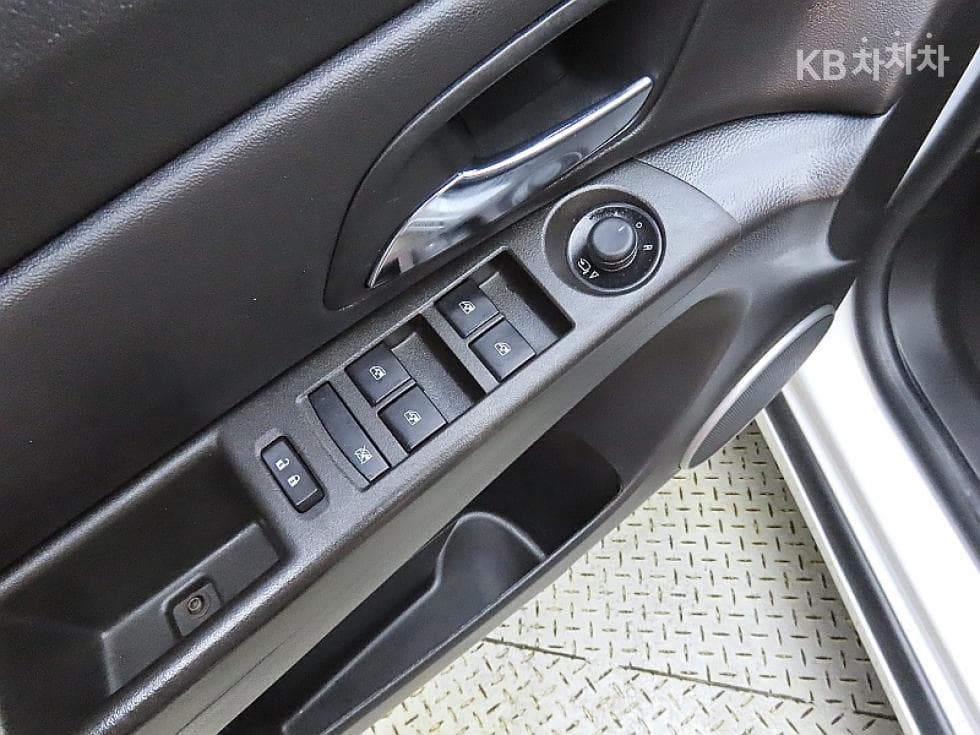 GM Korea Amazing New (facelift/refresh; particularly for Cruze) Cruze1.4 Turbo LTZ - 13