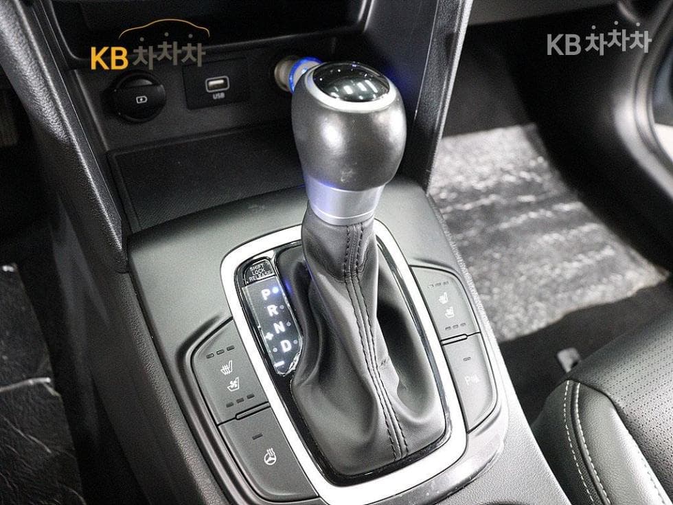 Hyundai Kona Hybrid1.6 HEV Premium Special (special feature/edition) - 8