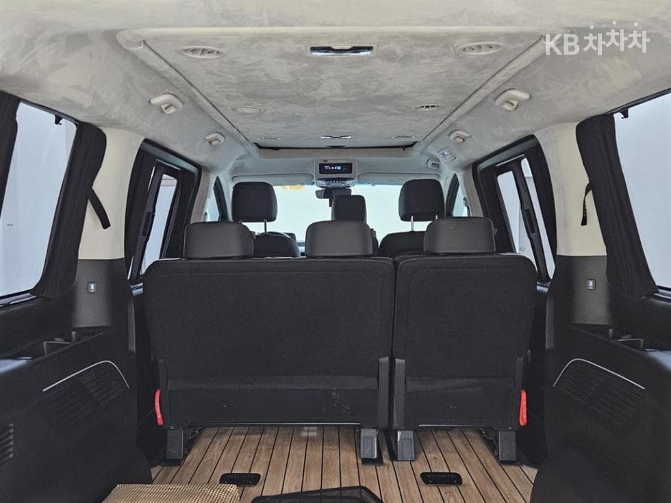 Хюндай Staria Lounge 캠퍼Camper 11 AWD Prestige - 9