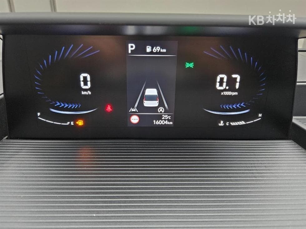 Хюндай Staria Lounge 캠퍼Camper 11 AWD Prestige - 10