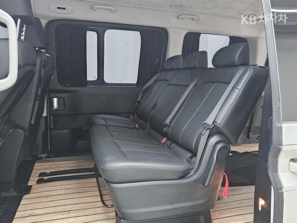 Хюндай Staria Lounge 캠퍼Camper 11 AWD Prestige - 12