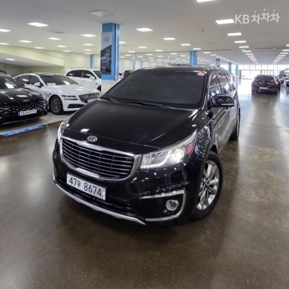 Kia All New Carnival 9-seater 2.2 Diesel Prestige - Image 1