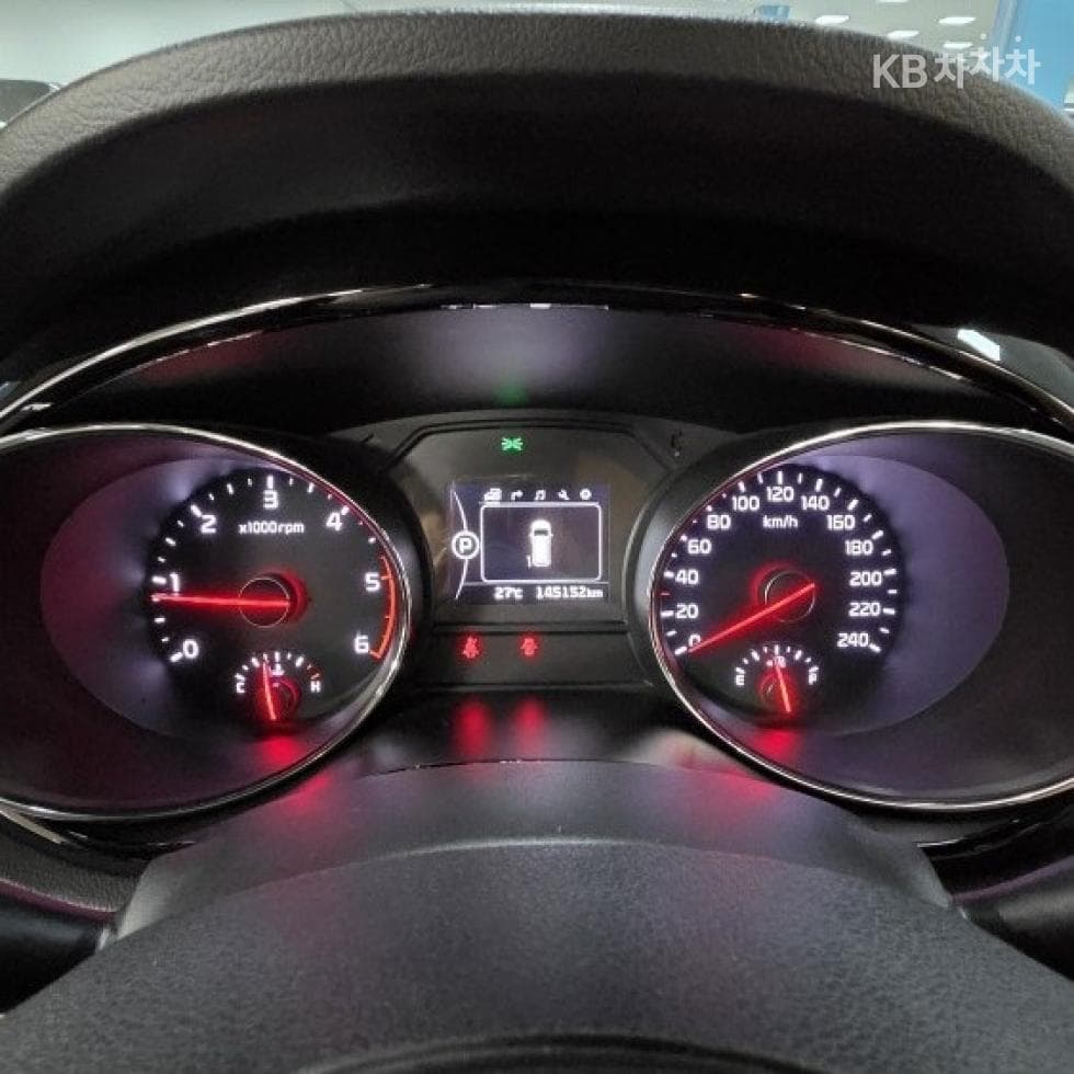 Kia All New Carnival9-seater 2.2 Diesel Prestige - 9