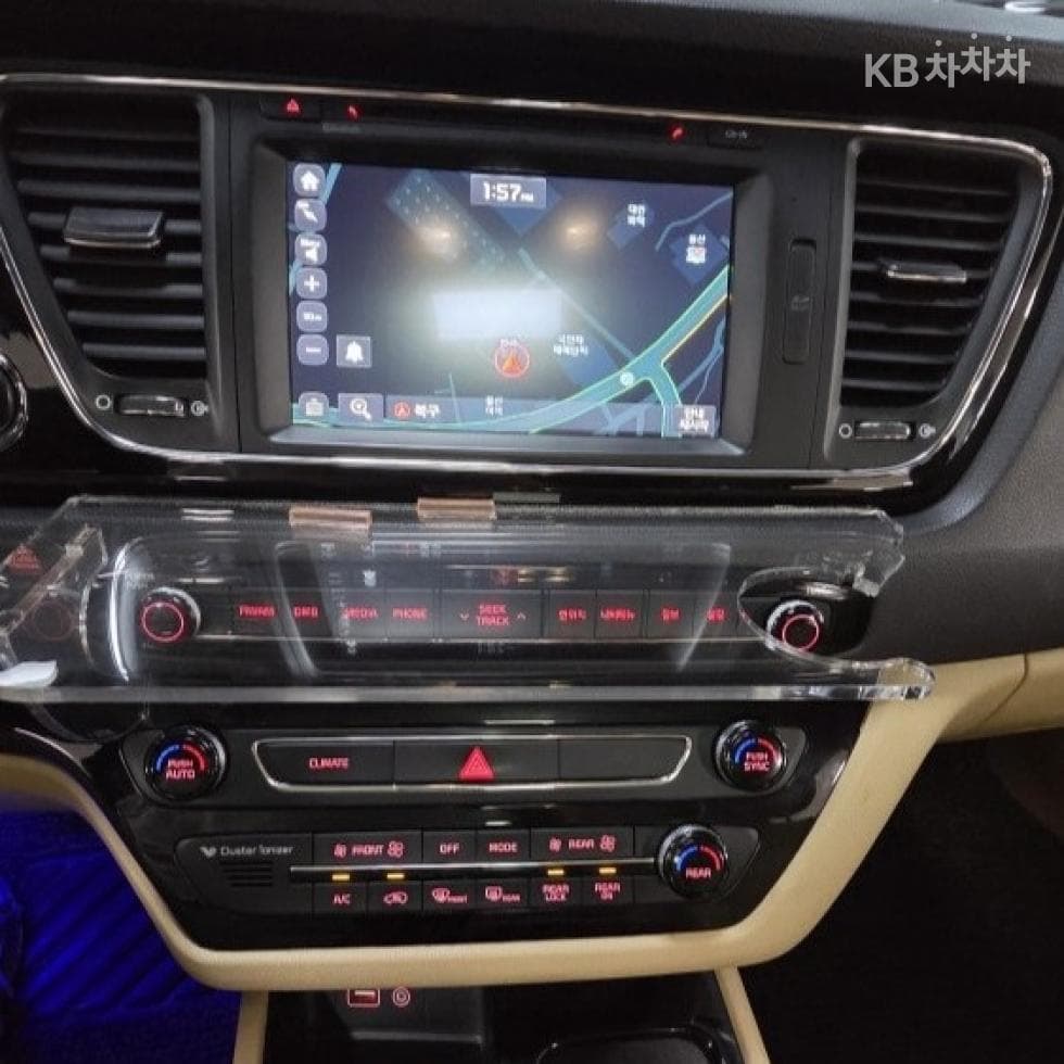 Kia All New Carnival9-seater 2.2 Diesel Prestige - 11