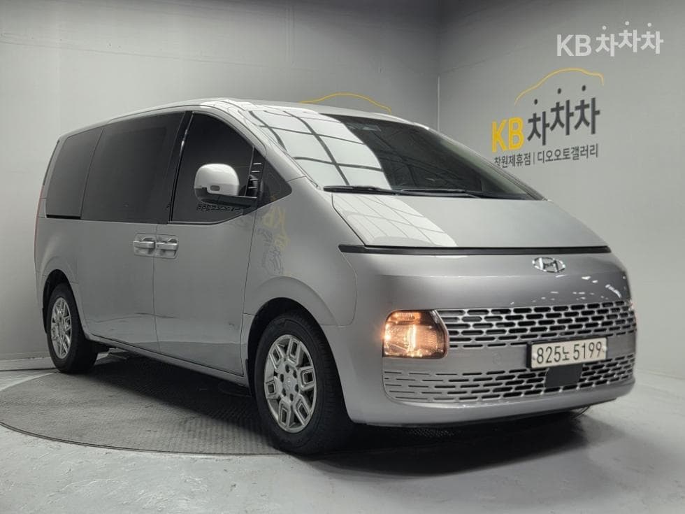 Хюндай Staria Cargo2.2 Cargo 5 Modern - 2