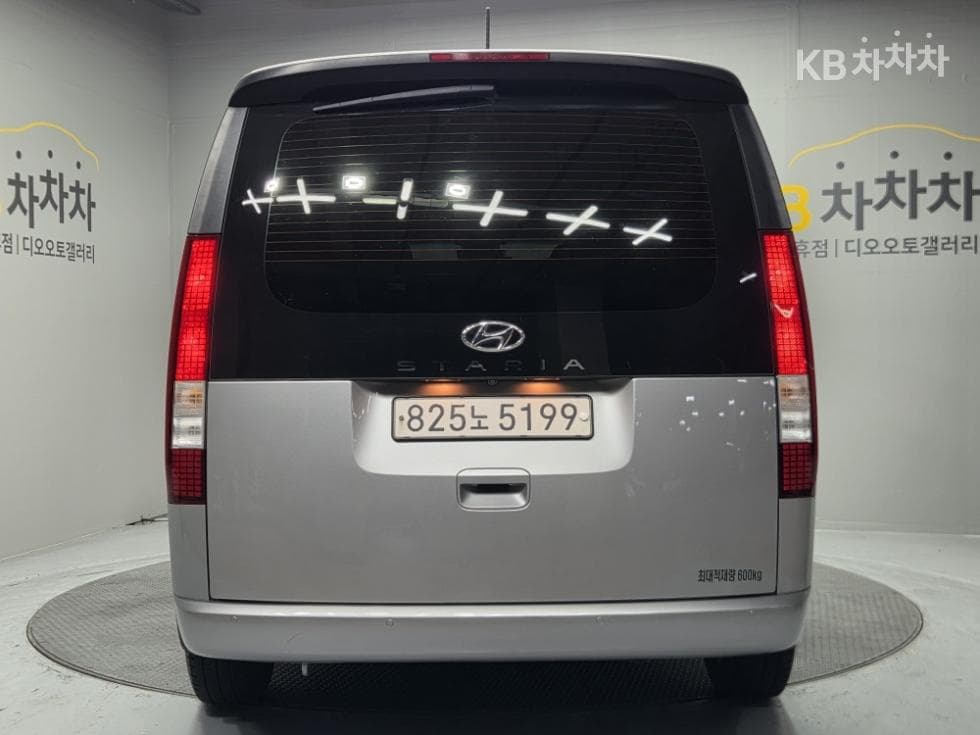 Хюндай Staria Cargo2.2 Cargo 5 Modern - 6