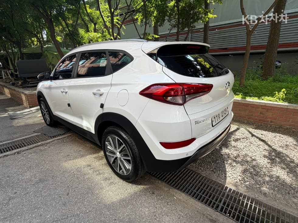 Hyundai All New TucsonDiesel(e-VGT R)2.0 4WD Premium - 5