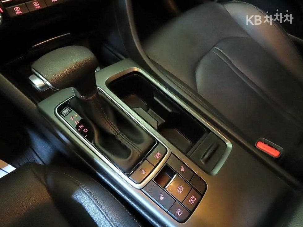 Киа The New (фейслифт) K5 Второ поколение2.0 Бензин Престиж - 12
