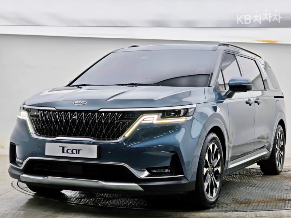 Киа Канивал 4-то поколение D2.2 9-местен Signature - Image 1