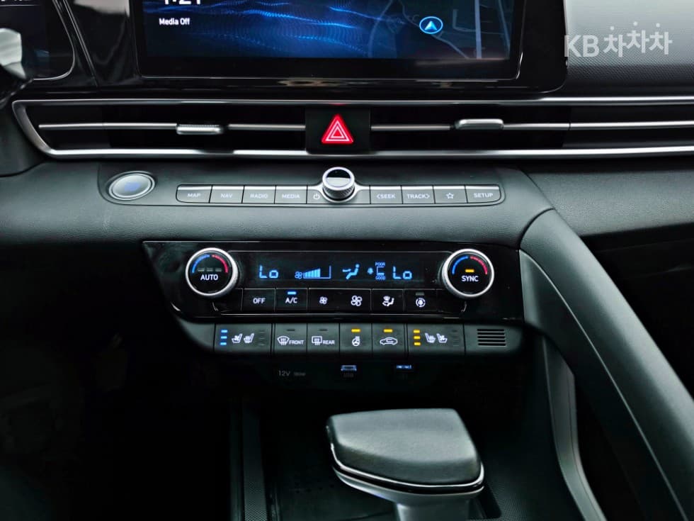 Hyundai All New Avante (Elantra)(CN7)1.6 Gasoline Modern - 17