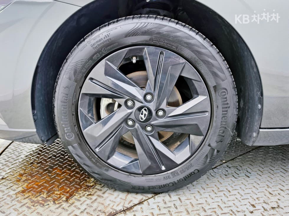 Hyundai All New Avante (Elantra)(CN7)1.6 Gasoline Modern - 23