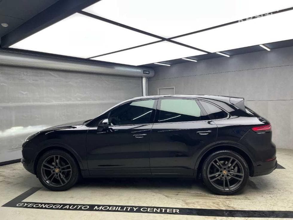 Porsche Cayenne(9Y0)3.0 Standard - 4