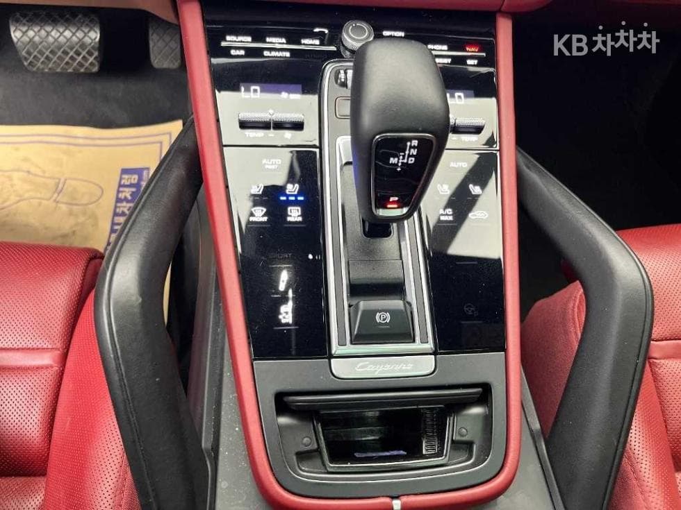 Porsche Cayenne(9Y0)3.0 Standard - 10