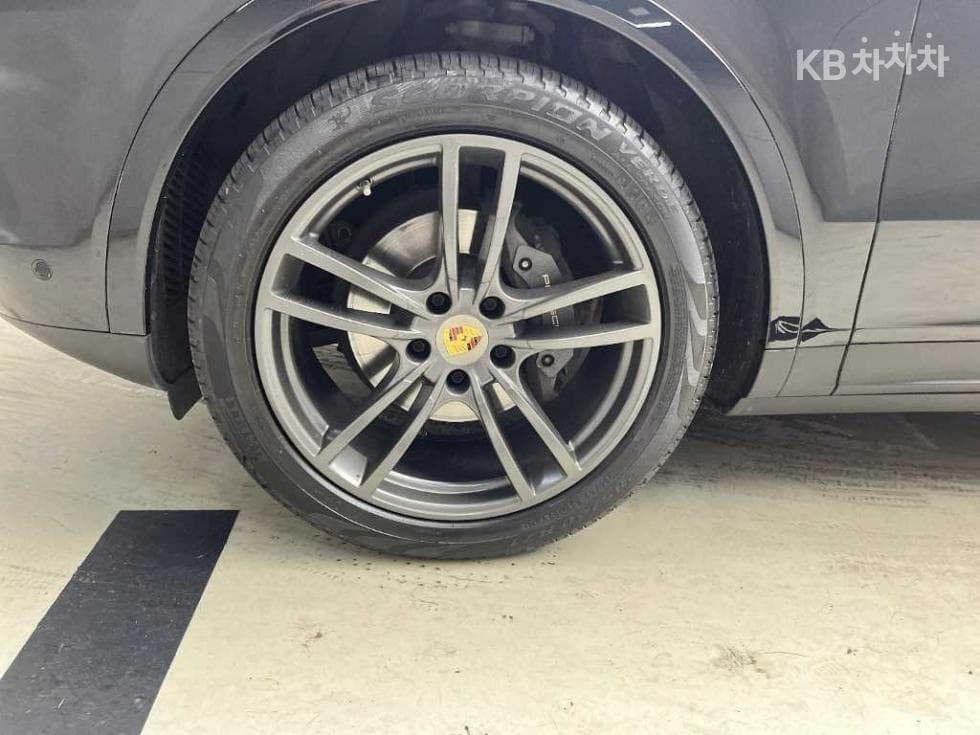 Porsche Cayenne(9Y0)3.0 Standard - 18