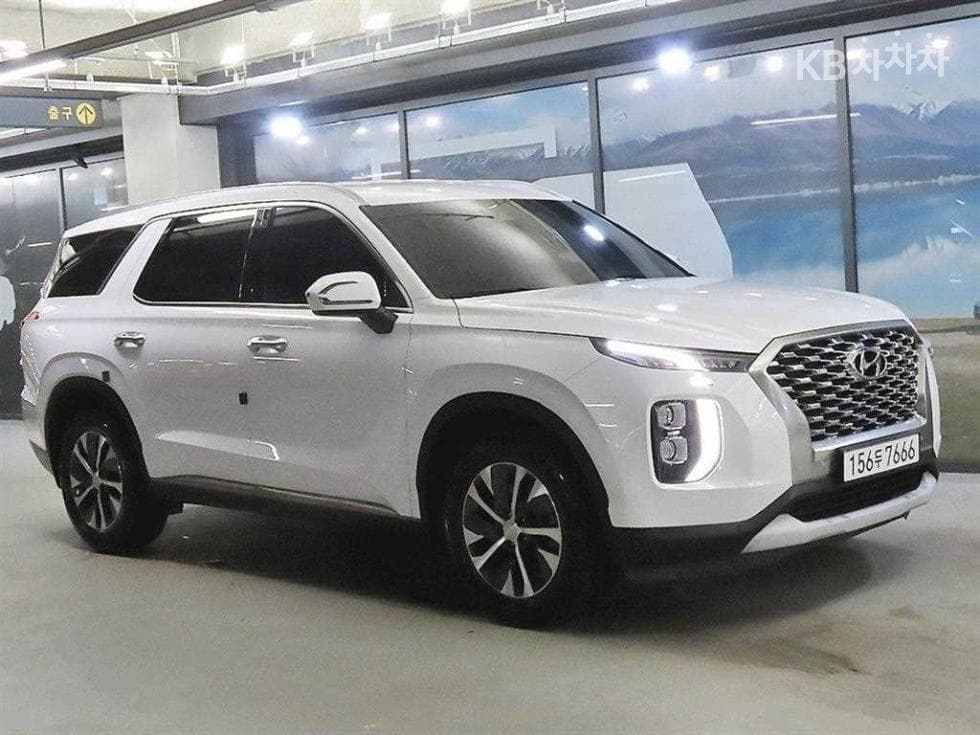 Хюндай Palisade2.2 Дизел 8-местен AWD Exclusive - 2