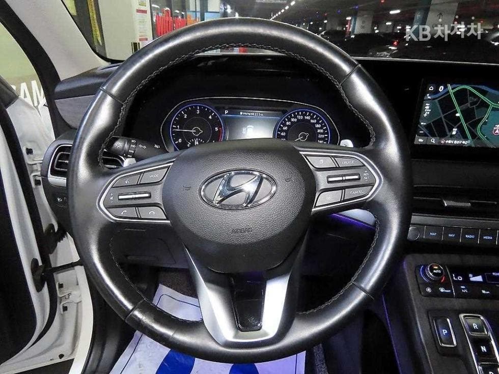 Хюндай Palisade2.2 Дизел 8-местен AWD Exclusive - 8