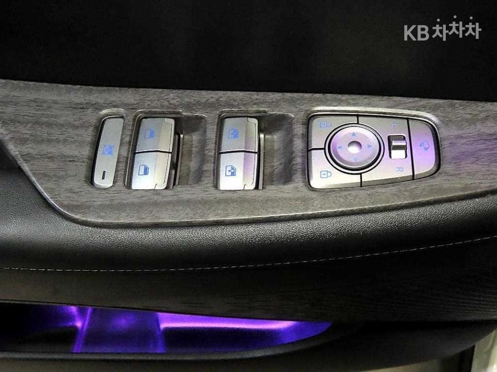 Хюндай Palisade2.2 Дизел 8-местен AWD Exclusive - 14