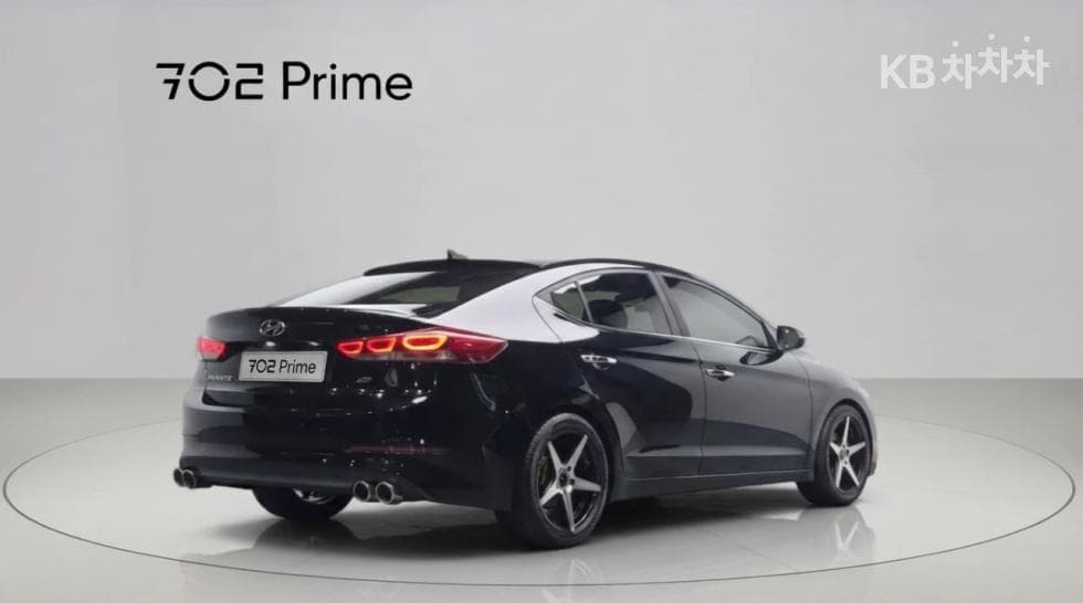 Hyundai Avante (Elantra)AD1.6 GDi Modern Special (special feature/edition) - 4