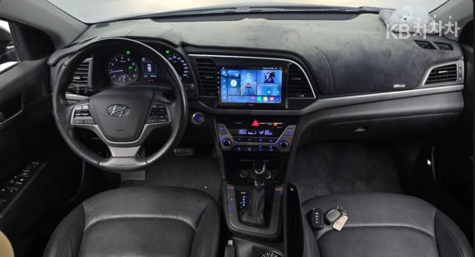 Hyundai Avante (Elantra)AD1.6 GDi Modern Special (special feature/edition) - 5