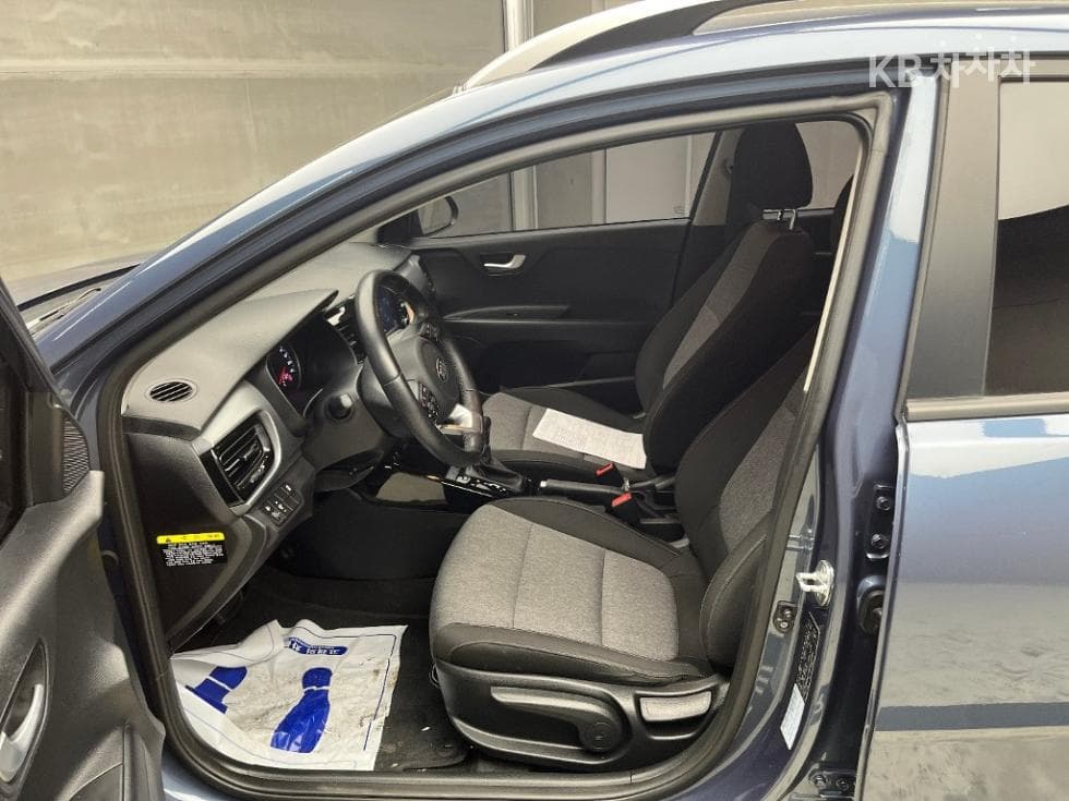 Kia StonicGasoline 1.4 MPI Deluxe - 5