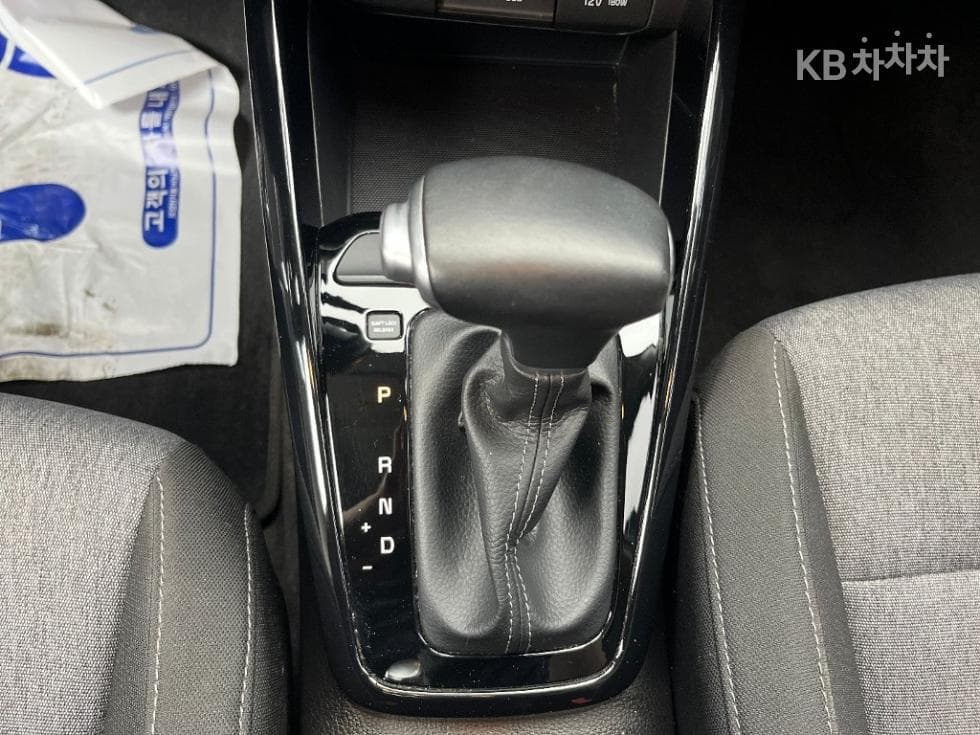 Kia StonicGasoline 1.4 MPI Deluxe - 10