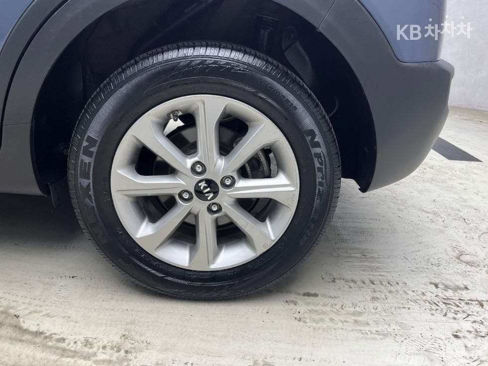 Kia StonicGasoline 1.4 MPI Deluxe - 18