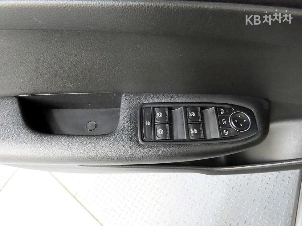 Renault Korea XM31.6 GTe LE - 11