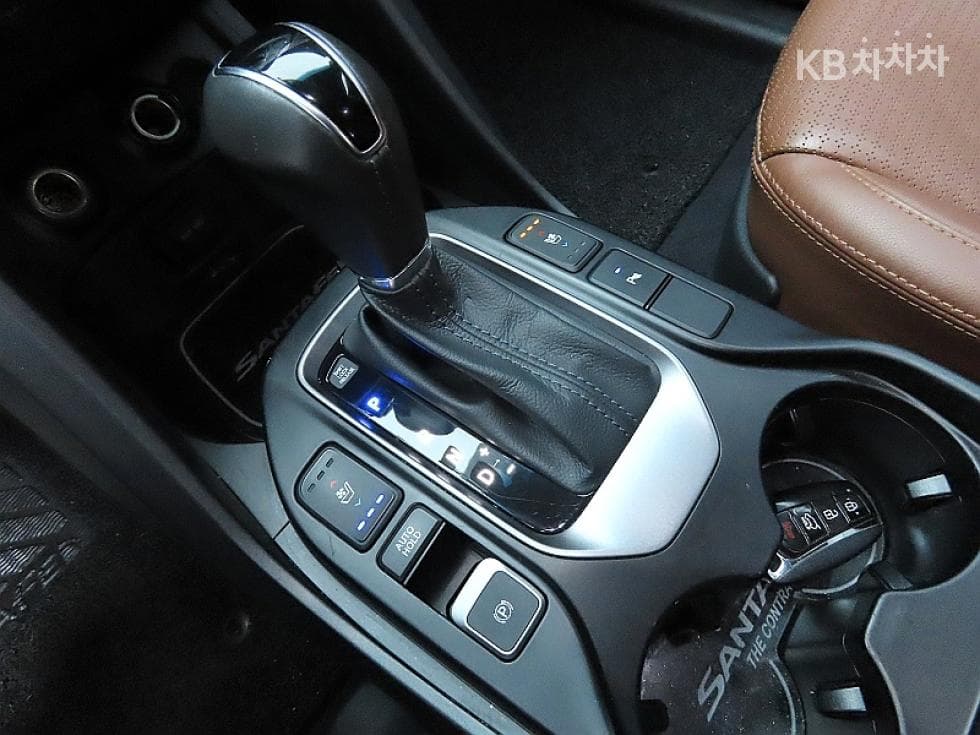 Hyundai Santa Fe DMHyundai R-engine 2.0 diesel 2WD EXCLUSIVE Special (special feature/edition) - 9