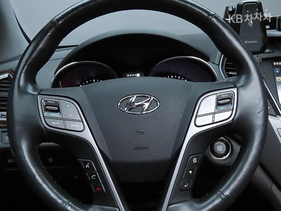 Hyundai Santa Fe DMHyundai R-engine 2.0 diesel 2WD EXCLUSIVE Special (special feature/edition) - 17