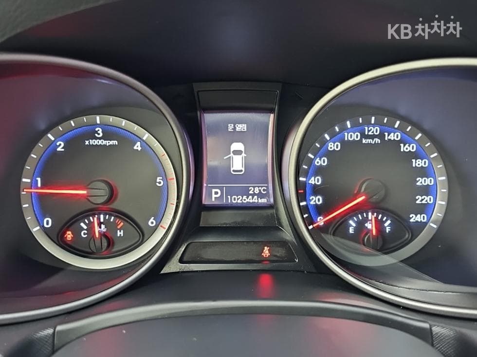 Hyundai Santa Fe DMHyundai R-engine 2.0 diesel 2WD PREMIUM Standard - 6