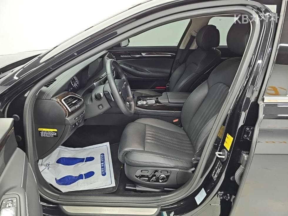 Genesis G903.8 GDi AWD Premium Luxury - 11