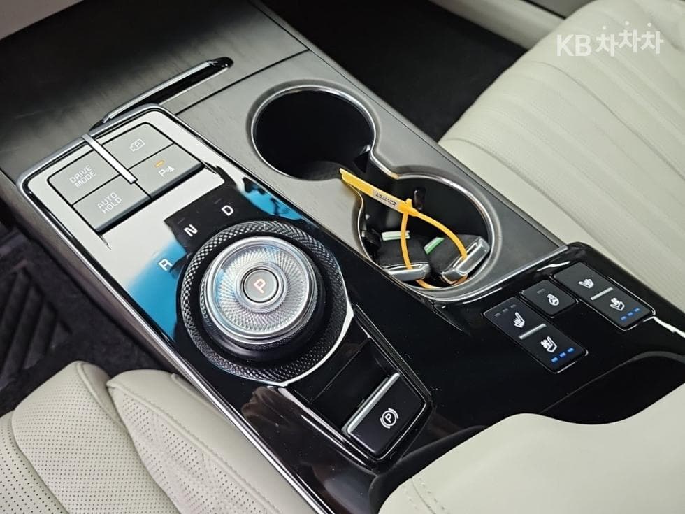 Kia K8 Hybrid1.6 Turbo Signature - 8