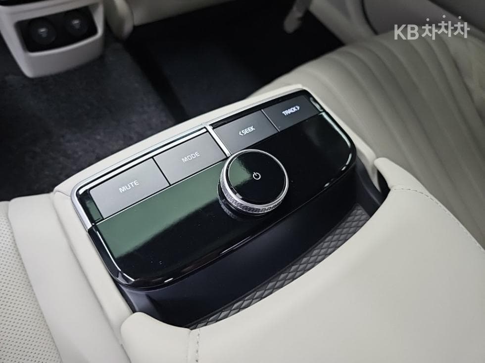 Kia K8 Hybrid1.6 Turbo Signature - 14