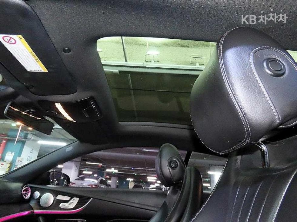 Mercedes-Benz E-Class (W213)E220d COUPE - 17
