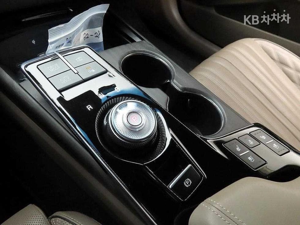 Киа K8 Хибрид1.6 Турбо Signature - 10