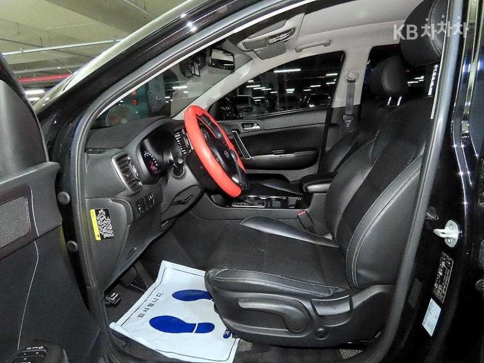 Киа Sportage 4-то поколениеДизел 2.0 2WD Престиж - 6