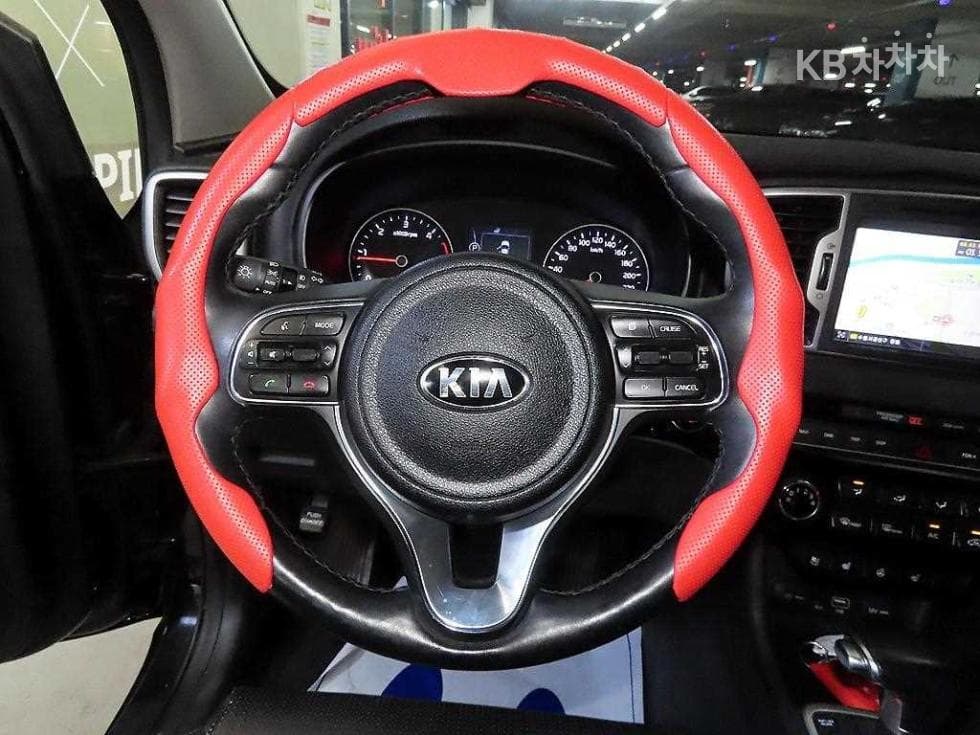 Киа Sportage 4-то поколениеДизел 2.0 2WD Престиж - 8