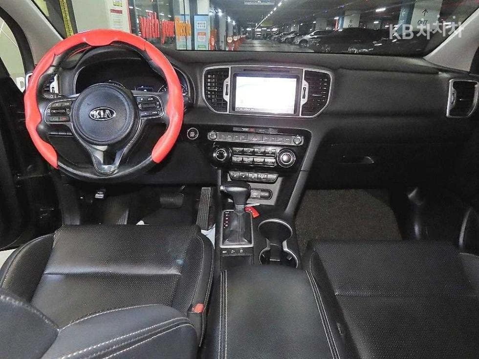Киа Sportage 4-то поколениеДизел 2.0 2WD Престиж - 10