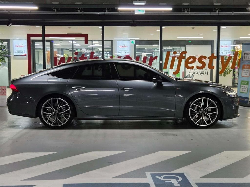 Ауди A7(4K8)55 TFSI Quattro Premium - 3