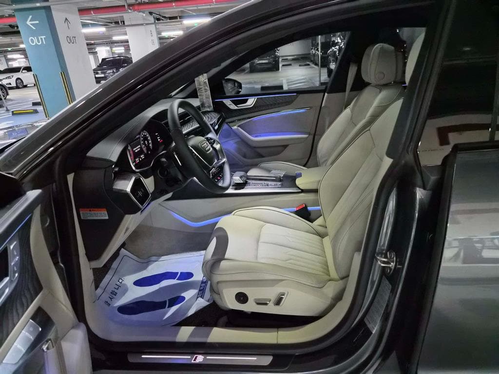 Ауди A7(4K8)55 TFSI Quattro Premium - 6