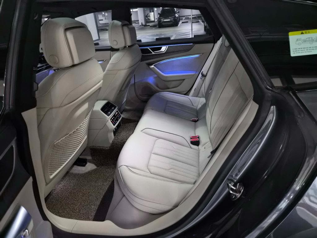 Ауди A7(4K8)55 TFSI Quattro Premium - 7